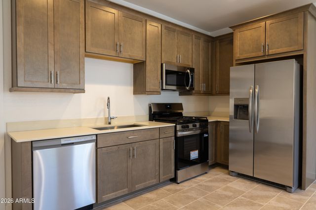 17124 W SWAYBACK Pass, Surprise, AZ 85387