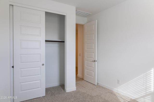 17124 W SWAYBACK Pass, Surprise, AZ 85387