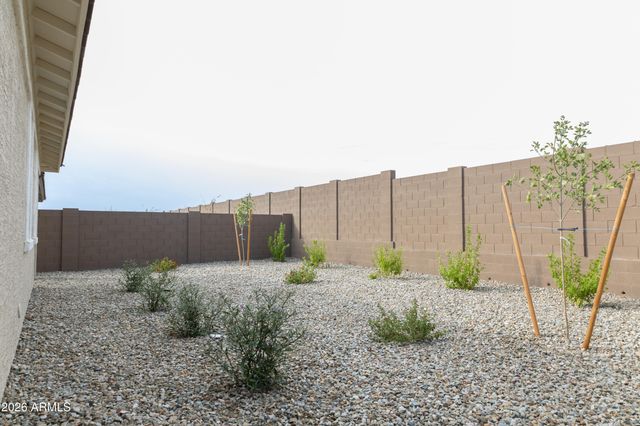 17124 W SWAYBACK Pass, Surprise, AZ 85387