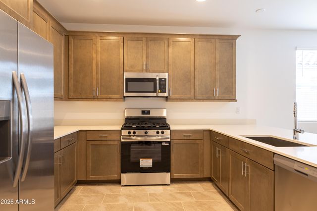 17124 W SWAYBACK Pass, Surprise, AZ 85387