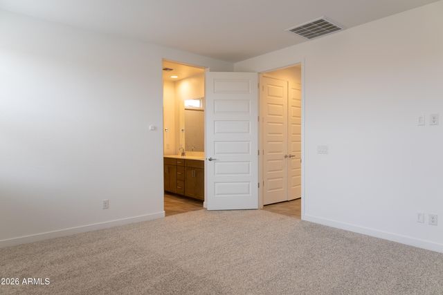 17124 W SWAYBACK Pass, Surprise, AZ 85387
