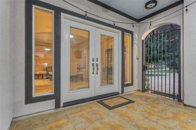 214 Wyndemere Drive, Montgomery, TX 77356