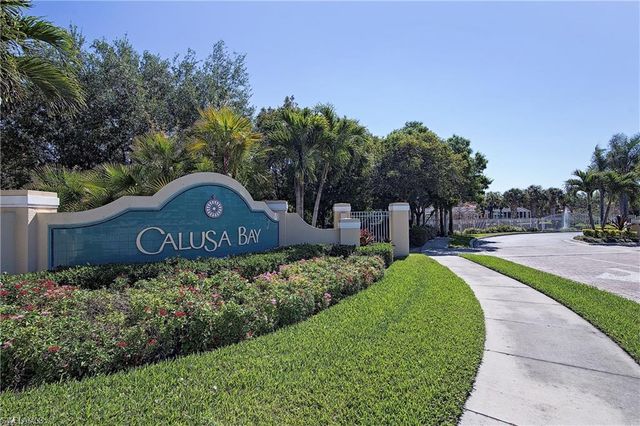 6834 Lantana Bridge RD 101, Naples, FL 34109