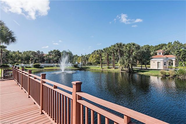 6834 Lantana Bridge RD 101, Naples, FL 34109