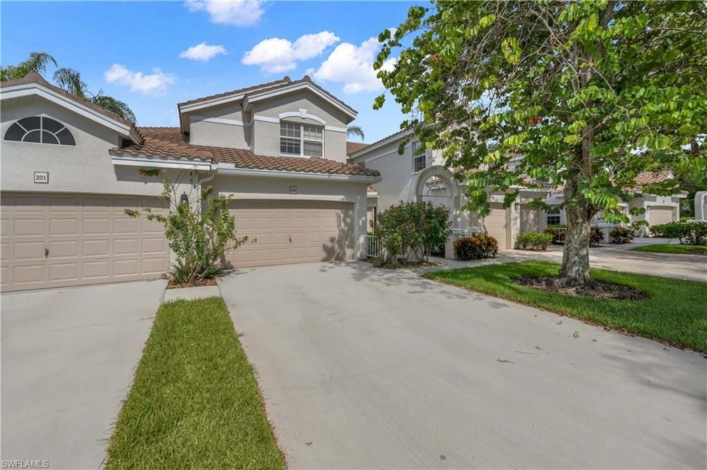 6834 Lantana Bridge RD 101, Naples, FL 34109