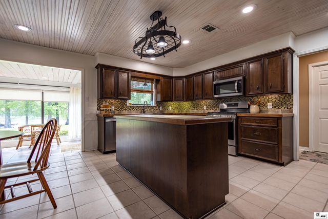 936 SCHNEIDER LANE, Lake Providence, LA 71254