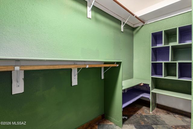 2325 W Silverbell Tree Drive, Tucson, AZ 85745