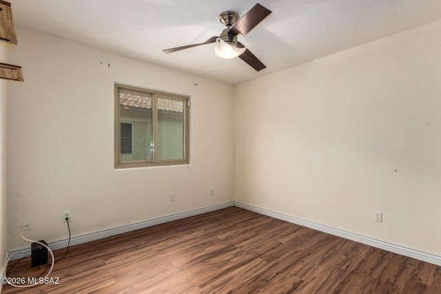 2325 W Silverbell Tree Drive, Tucson, AZ 85745