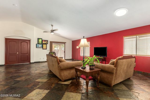 2325 W Silverbell Tree Drive, Tucson, AZ 85745