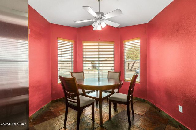 2325 W Silverbell Tree Drive, Tucson, AZ 85745