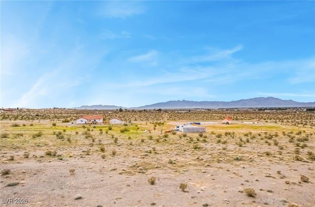 2911 North Morales Lane, Pahrump, NV 89060