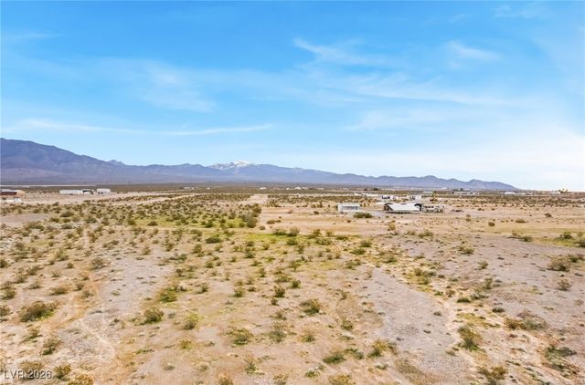 2911 North Morales Lane, Pahrump, NV 89060