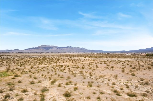 2911 North Morales Lane, Pahrump, NV 89060