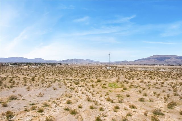 2911 North Morales Lane, Pahrump, NV 89060