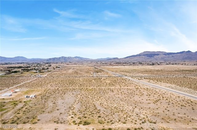 2911 North Morales Lane, Pahrump, NV 89060