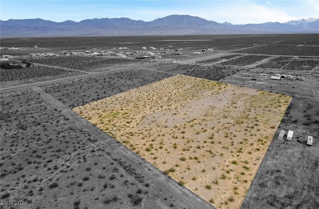 2911 North Morales Lane, Pahrump, NV 89060