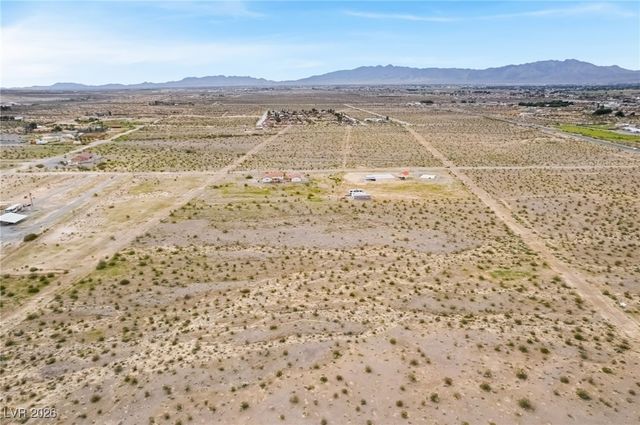 2911 North Morales Lane, Pahrump, NV 89060