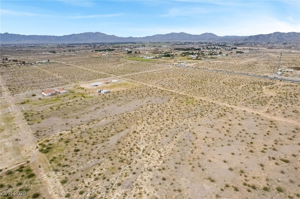 2911 North Morales Lane, Pahrump, NV 89060