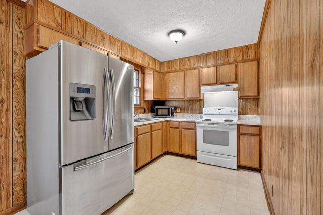 7110 Meadow View Dr, Fairview, TN 37062