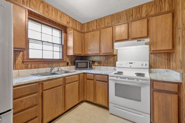 7110 Meadow View Dr, Fairview, TN 37062