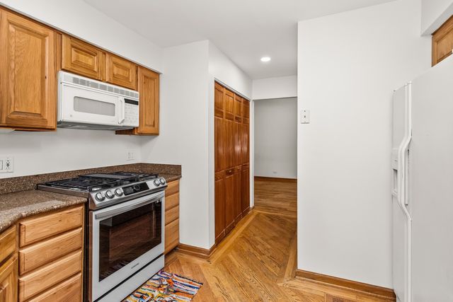 543 LE PARC Circle, Buffalo Grove, IL 60089