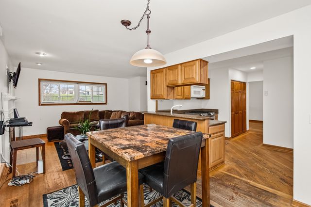 543 LE PARC Circle, Buffalo Grove, IL 60089