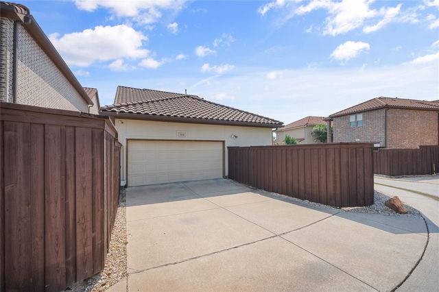 7019 Comal Drive, Irving, TX 75039