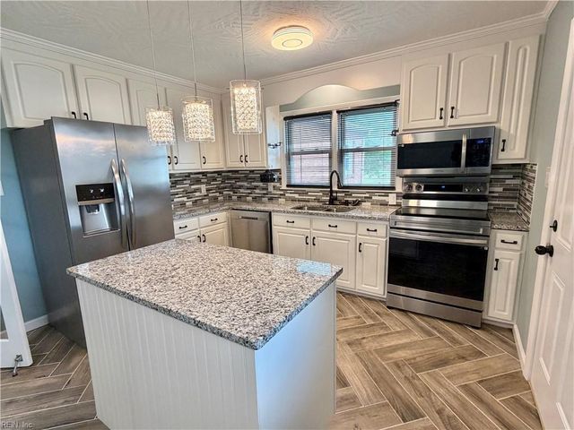129 Pamela DR, Hampton, VA 23666
