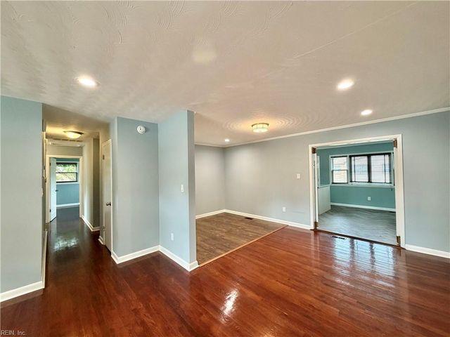 129 Pamela DR, Hampton, VA 23666