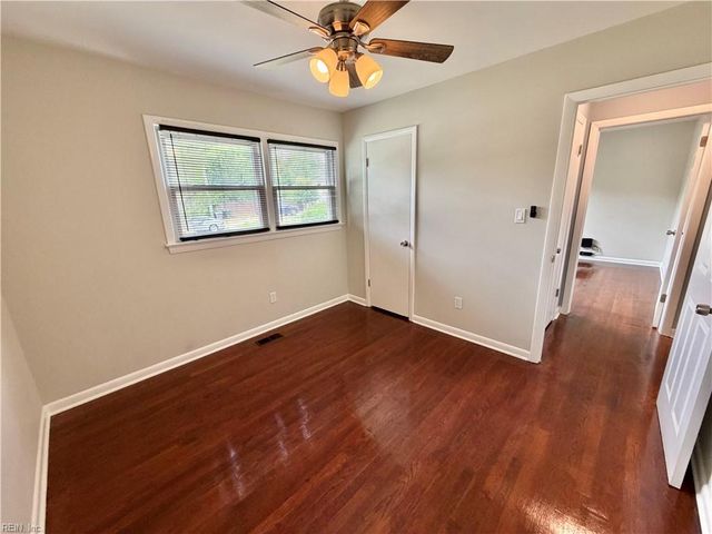 129 Pamela DR, Hampton, VA 23666