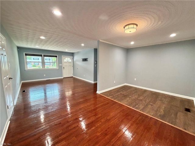 129 Pamela DR, Hampton, VA 23666