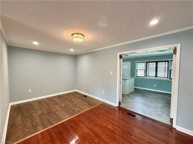 129 Pamela DR, Hampton, VA 23666
