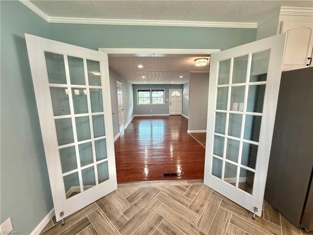 129 Pamela DR, Hampton, VA 23666