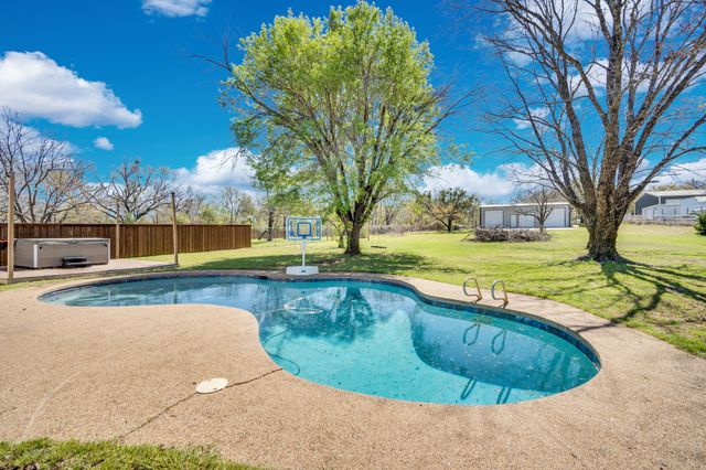 114 Jean Lane, Burleson, TX 76028