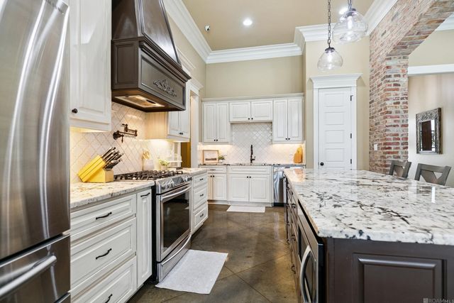 20636 La Rouge Ct, Livingston, LA 70754