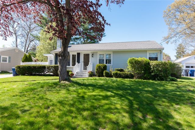 47 Amsterdam Avenue, Warwick, RI 02889