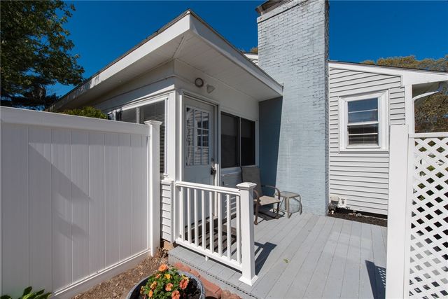 47 Amsterdam Avenue, Warwick, RI 02889