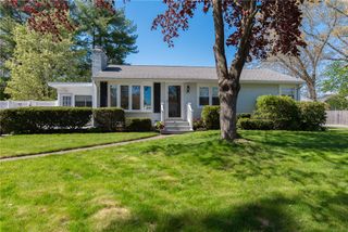 47 Amsterdam Avenue, Warwick, RI 02889