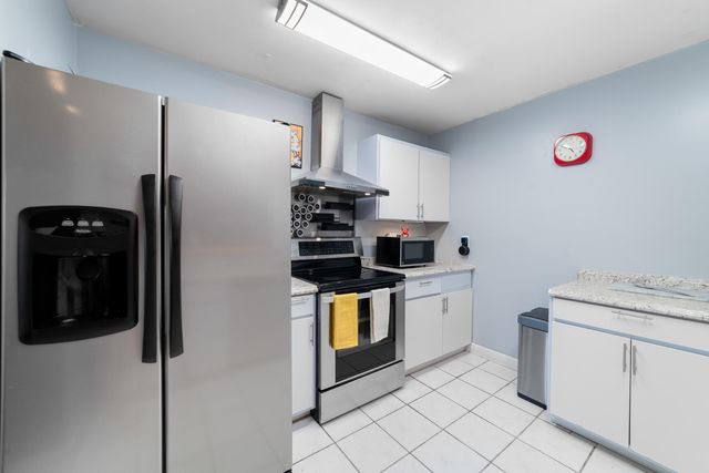 8847 Cleary Boulevard, Plantation, FL 33324