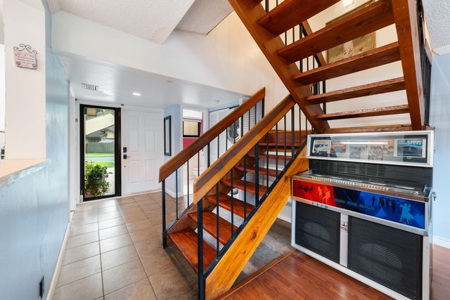 8847 Cleary Boulevard, Plantation, FL 33324