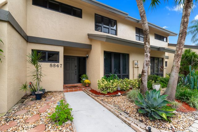 8847 Cleary Boulevard, Plantation, FL 33324