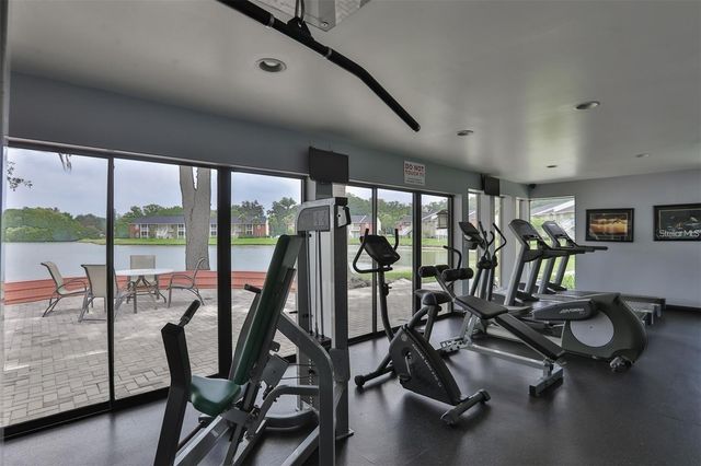 215 LAKE BROOK CIRCLE 204, Brandon, FL 33511