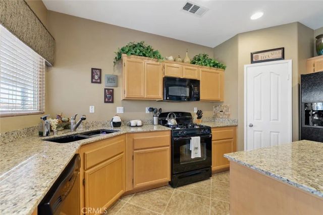 13324 Luna Road, Victorville, CA 92392