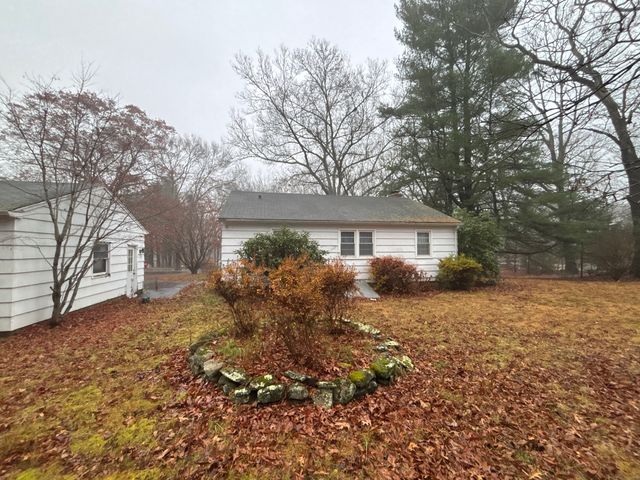 42 Wildcat Road, Madison, CT 06443