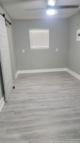 631 W Kings Hwy Apt 3, San Antonio, TX 78212