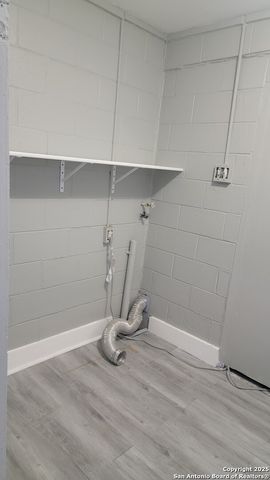 631 W Kings Hwy Apt 3, San Antonio, TX 78212