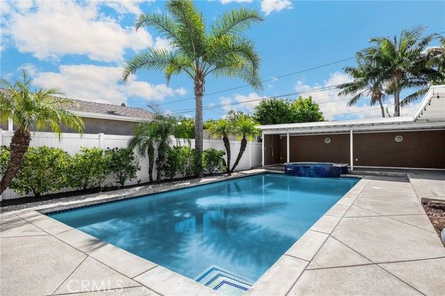 329 E 19th, Costa Mesa, CA 92627