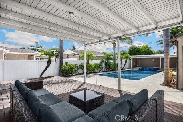 329 E 19th, Costa Mesa, CA 92627