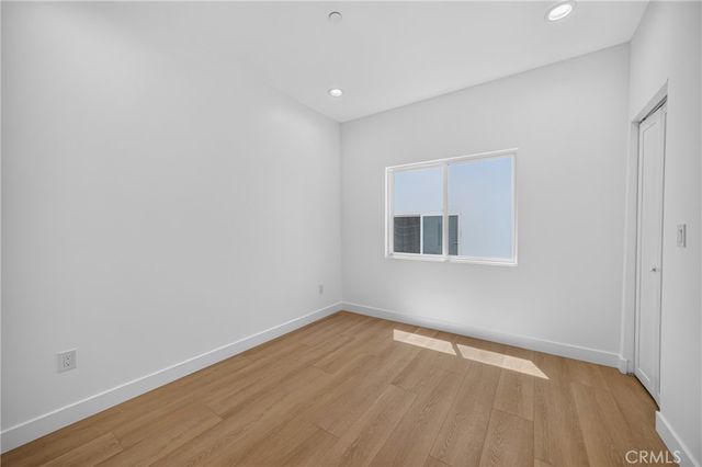 2937 10th, Los Angeles, CA 90018