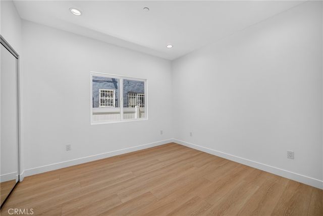 2937 10th, Los Angeles, CA 90018